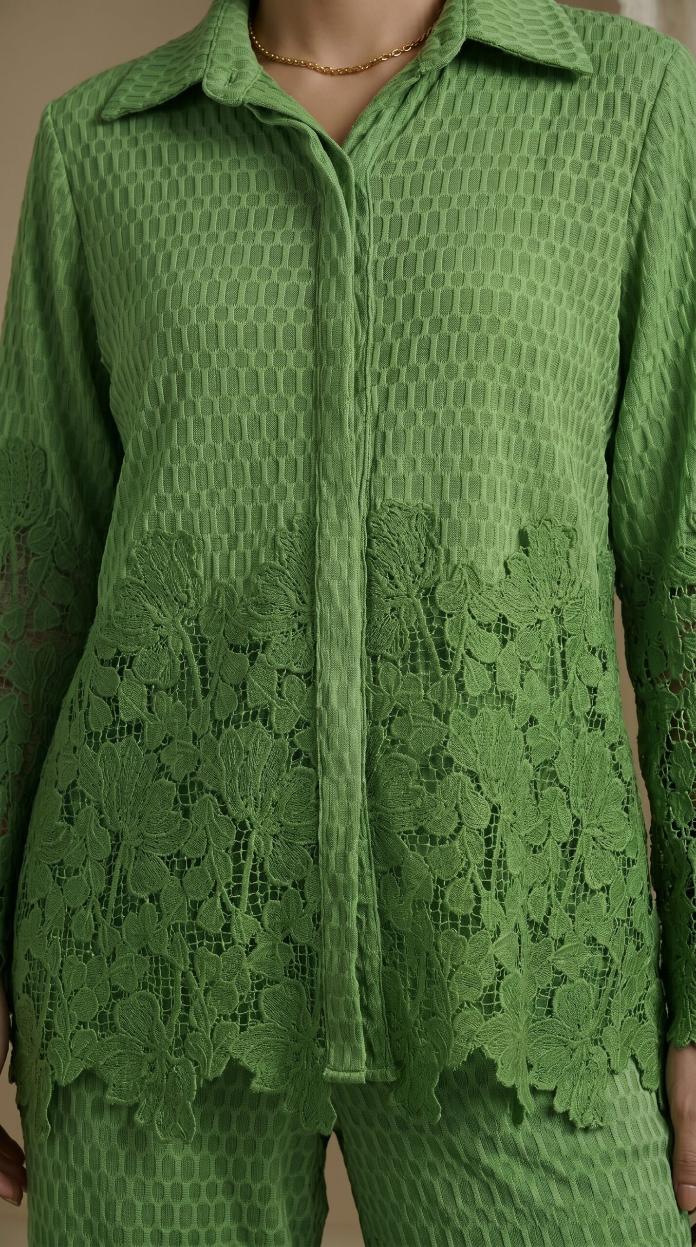 Verdant Elegance Lace Detail Pant Set - Image 3
